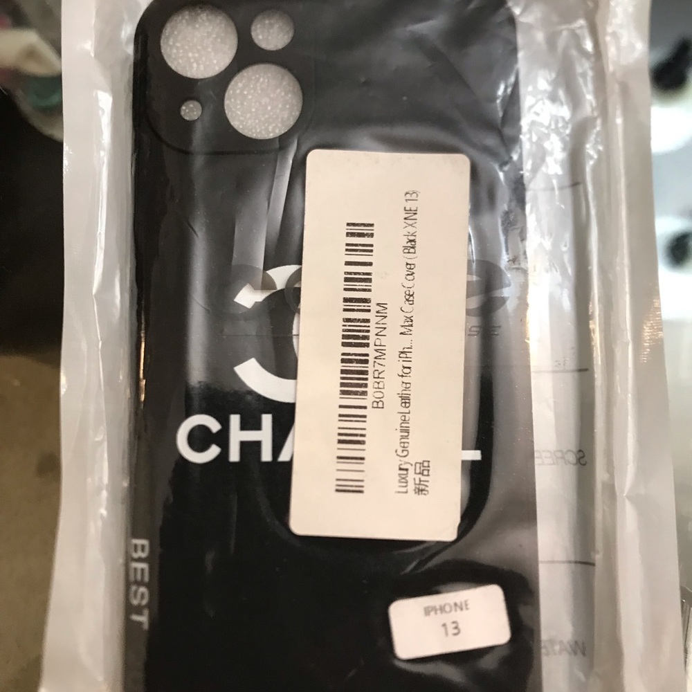*NWT* Unopened IPhone 13 Case.